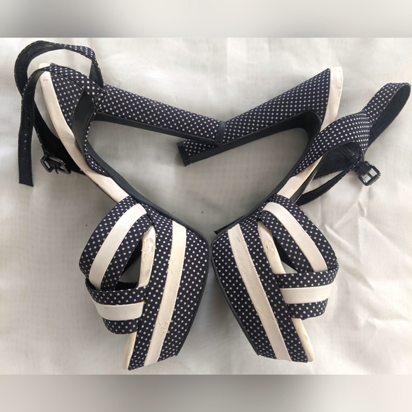 Jessica Simpson Polka Dots Platform Sandals - Picture 3 of 10